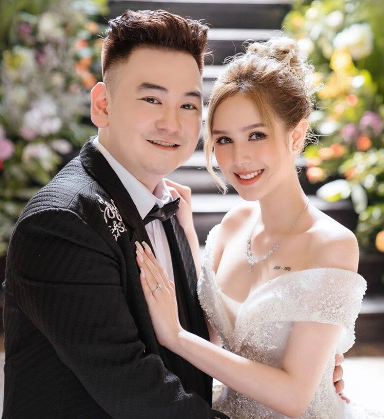 Sao việt 24h hoa hậu hà kiều anh và bố dượng thứ 2 chụp ảnh tình cảm ở mỹ thân thiết như ruột thịt - 15