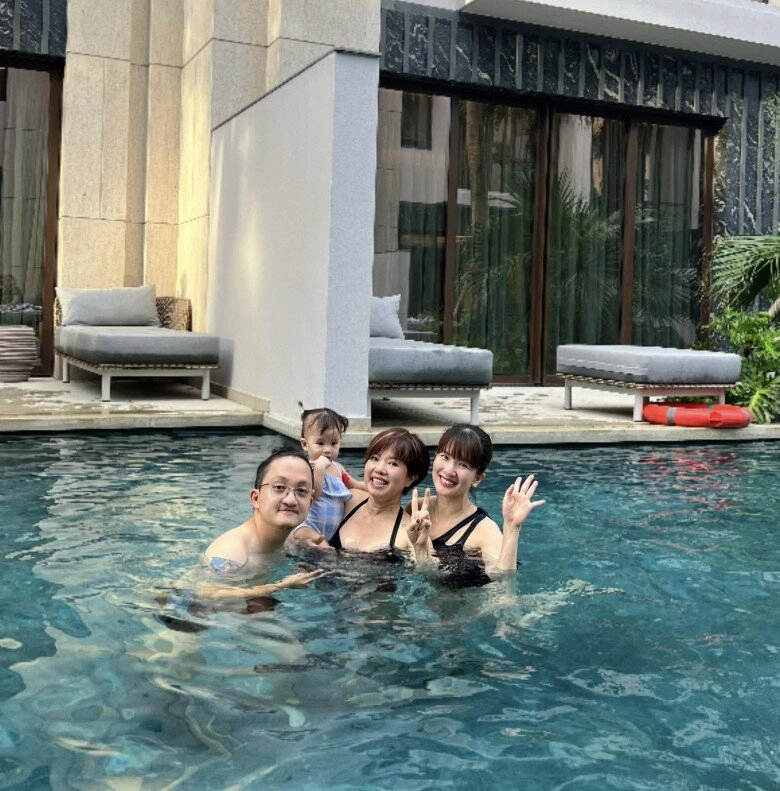 Sao việt 24h hòa minzy nghẹn ngào khi ông nội là cựu chiến binh qua đời bỏ lỡ khoảnh khắc xem cháu gái biểu diễn - 11