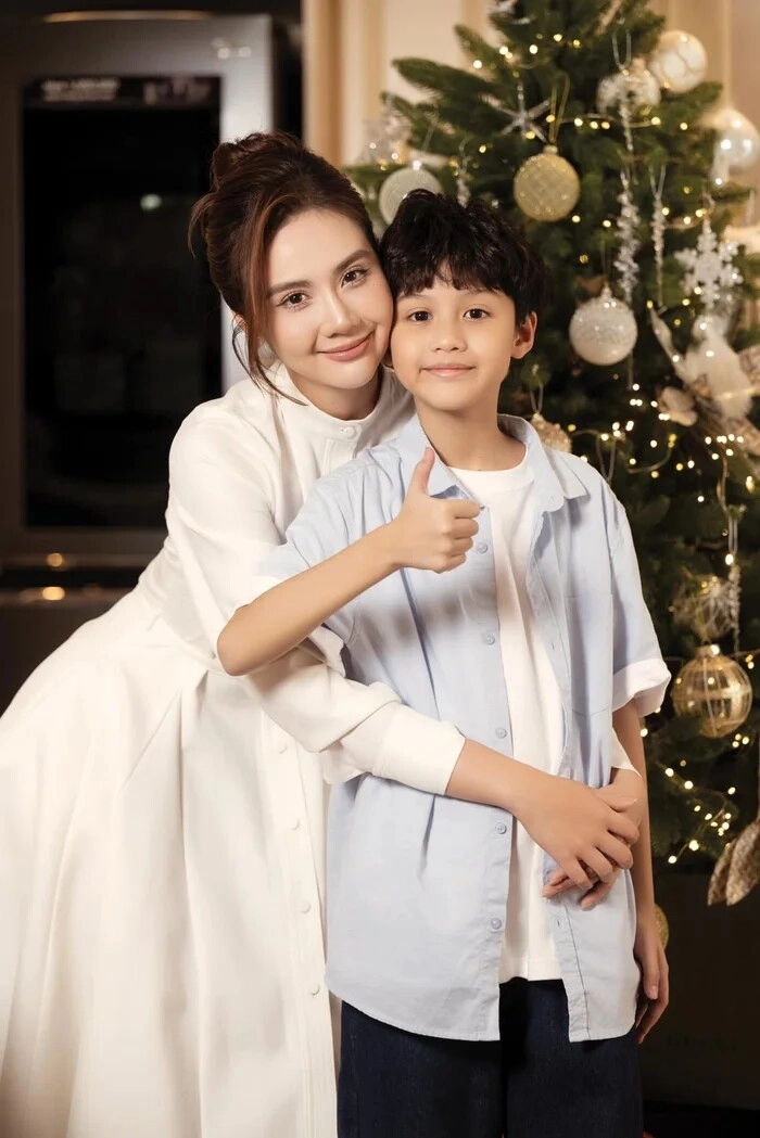 Sao việt 24h huyền lizzie khoe quý tử trổ mã ở tuổi lên 9 con trai giống mẹ như đúc khiến dân tình trầm trồ - 3