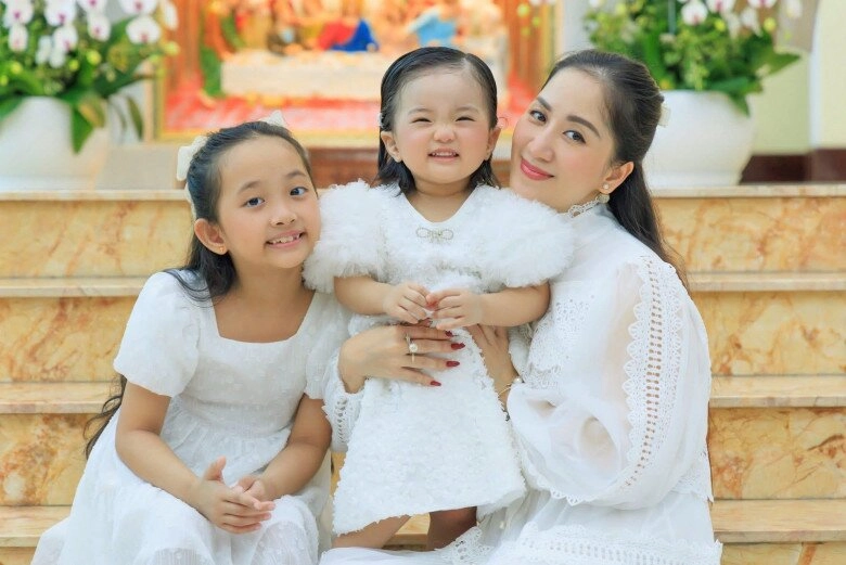 Sao việt 24h khánh thi chỉ ra người sai trong vụ hành hung phụ nữ tại hà nội thương cho các em nhỏ phải chứng kiến - 2