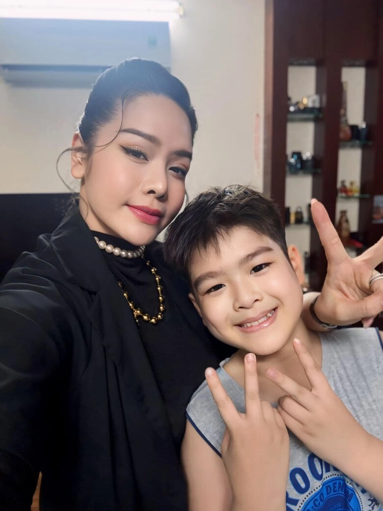Sao việt 24h mai ngọc thuê bảo mẫu 247 chăm con đầu lòng ở cữ trong biệt phủ nhà chồng thiếu gia như nữ hoàng - 7