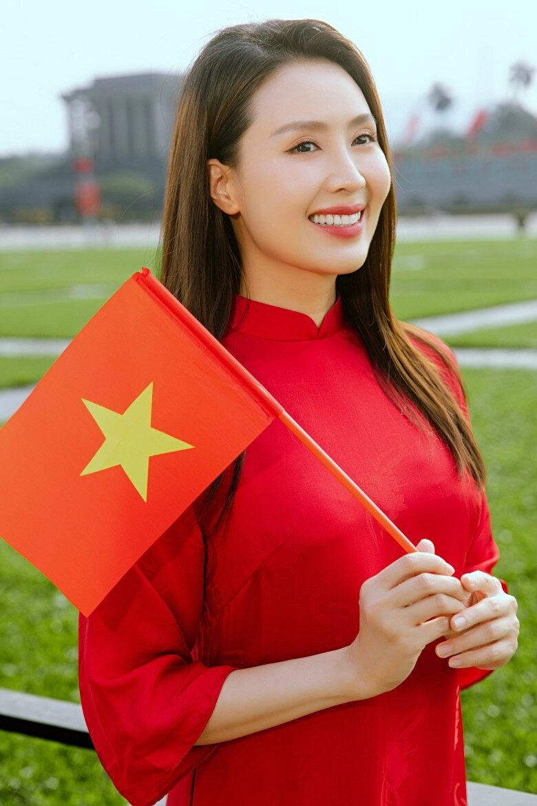 Sao việt 24h mai ngọc thuê bảo mẫu 247 chăm con đầu lòng ở cữ trong biệt phủ nhà chồng thiếu gia như nữ hoàng - 10