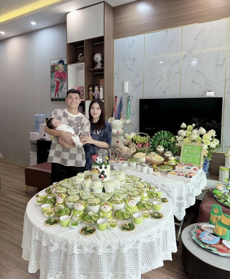 Sao việt 24h mc mai ngọc khoe con trai 1 tháng tuổi đã có cẳng chân dài miên man mong tương lai sẽ cao hơn mẹ - 10