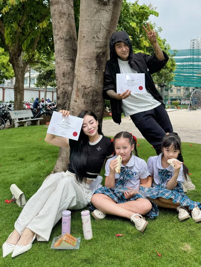 Sao việt 24h mc mai ngọc khoe con trai 1 tháng tuổi đã có cẳng chân dài miên man mong tương lai sẽ cao hơn mẹ - 13