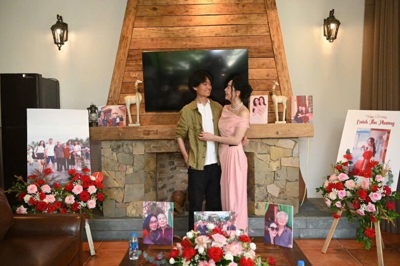 Sao việt 24h mẹ chồng phương oanh hiếm hoi khoe con trai 19 tuổi có phong thái điềm tĩnh vẻ ngoài trưởng thành - 3