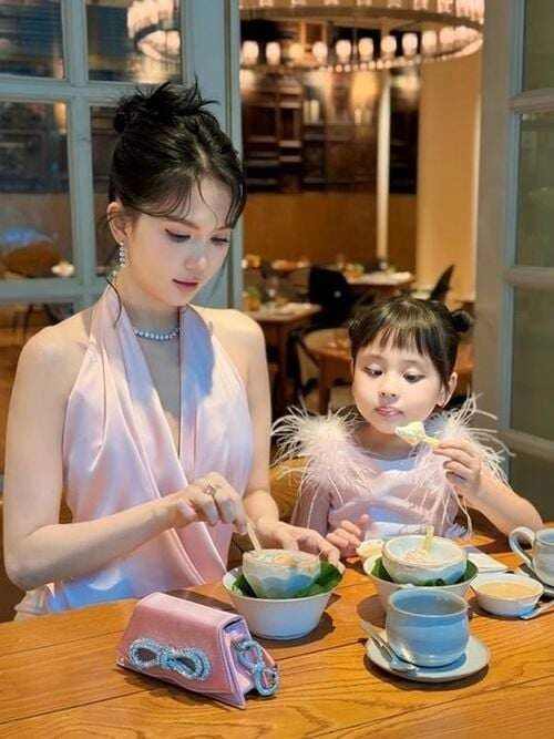 Sao việt 24h ngọc trinh khoe con gái 6 tuổi đã biết phụ mẹ dọn dẹp bật mí khung cảnh trong biệt thự 60 tỷ sang chảnh - 6
