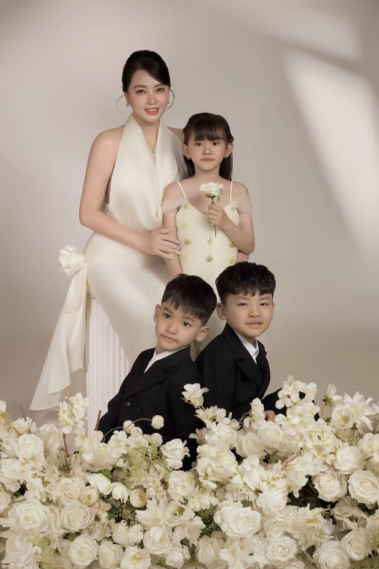 Sao việt 24h nhật kim anh khoe ái nữ lai 6 tháng tuổi gì cũng ăn quý tử 10 tuổi ngày càng đẹp trai bất chấp cam thường - 9