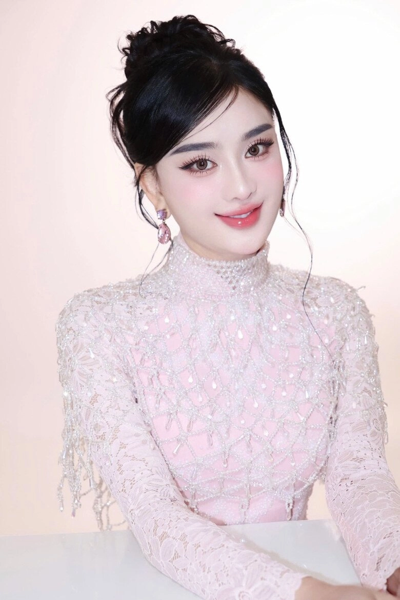 Sao việt 24h nhật kim anh khoe ái nữ lai 6 tháng tuổi gì cũng ăn quý tử 10 tuổi ngày càng đẹp trai bất chấp cam thường - 14