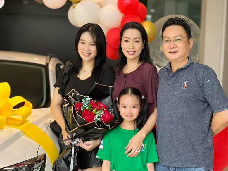 Sao việt 24h nsnd từng là á hậu có nhan sắc gây thương nhớ một thời nay khoe vòng 1 căng tràn hút mắt ở tuổi 54 - 6