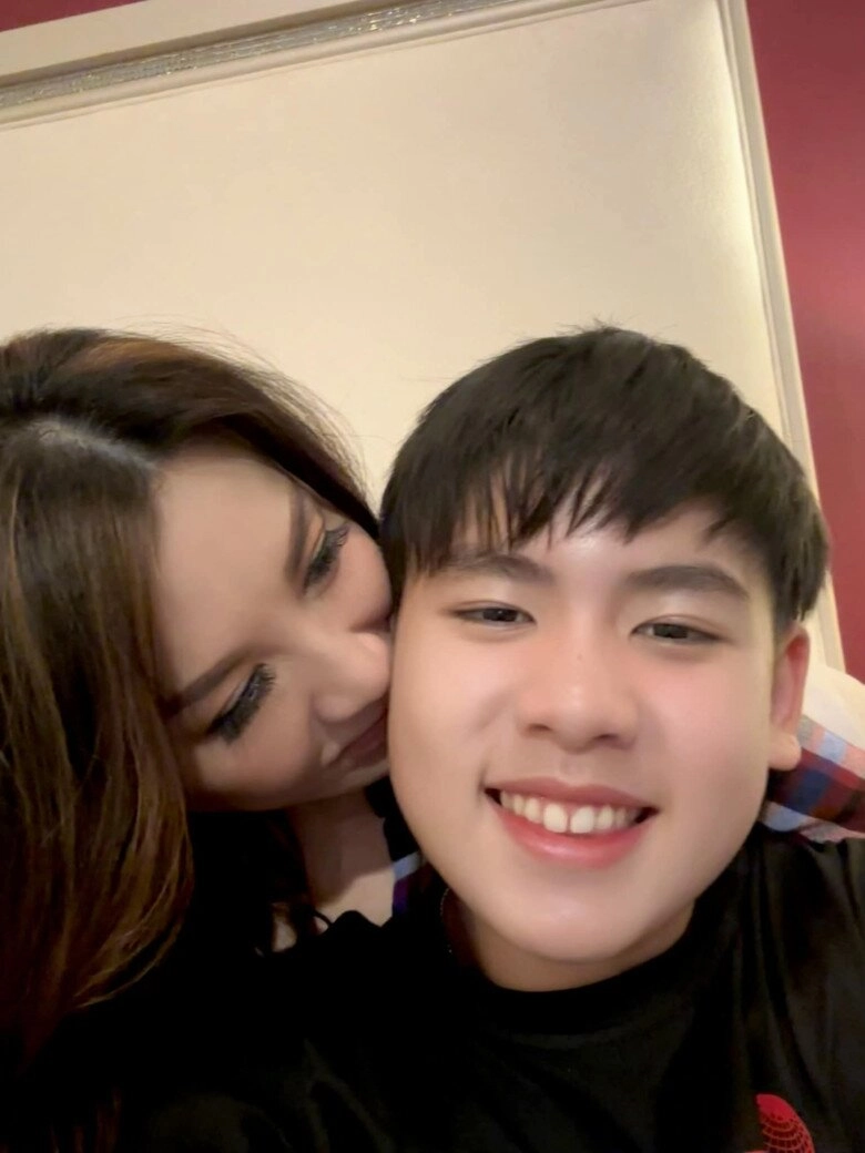Sao việt 24h nsnd xuân bắc tự hào đăng ảnh bi béo dạy em trai học nhận xét quý tử che phủ hết người em - 12