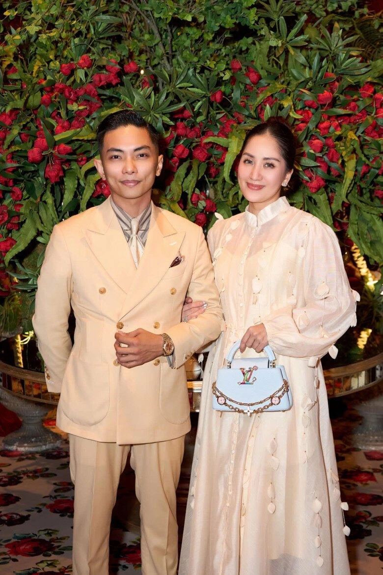 Sao việt 24h sau khi ly hôn chồng đại gia vũ thu phương khoe ảnh du lịch pháp sang chảnh khiến cả trăm người ngưỡng mộ - 10