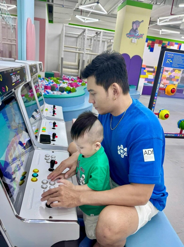 Sao việt 24h từng là ông bầu hot nhất làng giải trí những năm 2000 phước sang giờ khó nhận ra sau nhiều lần đột quỵ - 11