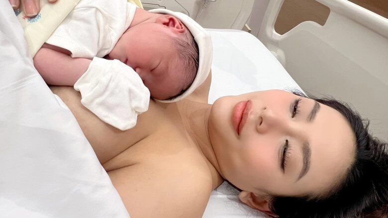 Sao việt 24h võ hoàng yến khoe cận diện mạo con gái quốc tịch mỹ bé có đôi mắt được ví như nàng thơ - 6
