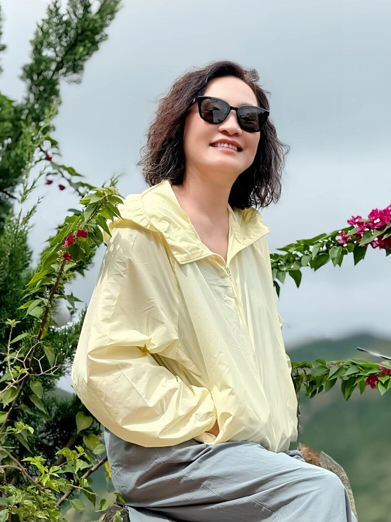 Sao việt 24h vợ lam trường nói bản thân mệt mỏi khi vắng chồng mới 1 đêm mà sụt hơn 2 kg khiến dân tình ngỡ ngàng - 11