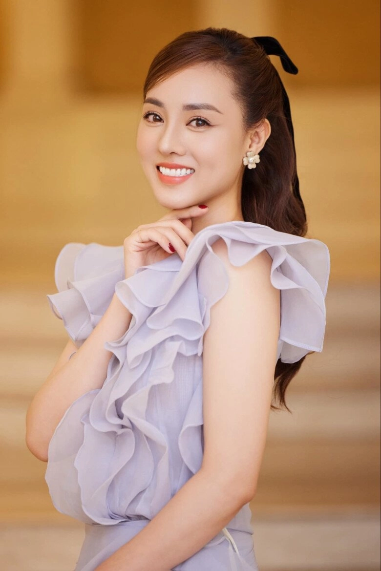 Sao việt 24h vợ trẻ của nsnd công lý khoe thành quả sau khi phẫu thuật thẩm mỹ nhan sắc hiện tại gây chú ý - 3
