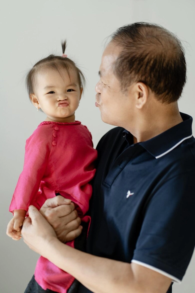 Sao việt 24h winnie nhà đông nhi - ông cao thắng 5 tuổi đã ra sân chơi pickleball khuôn mặt xinh xắn như búp bê - 15