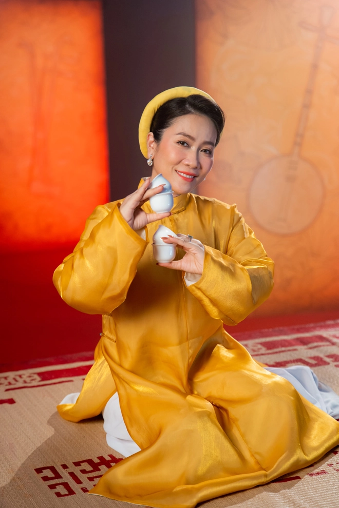 Sao việt cưới ông xã làm trong ngành giáo dục nsưt vân khánh lấy giảng viên quảng trị chồng việt hương là giáo sư ở mỹ - 1