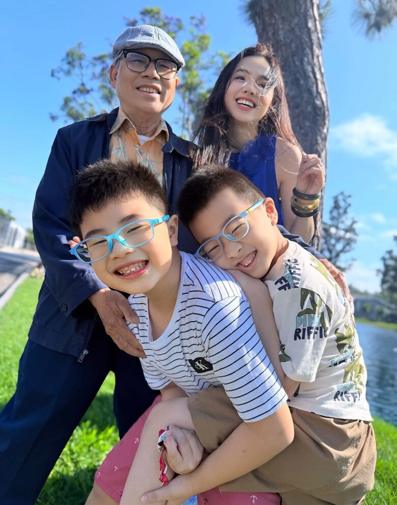 Sao việt đưa con sang mỹ đoàn tụ ông bà 2 quý tử đinh ngọc diệp giống ông ái nữ võ hoàng yến ra mắt gia đình nội - 7