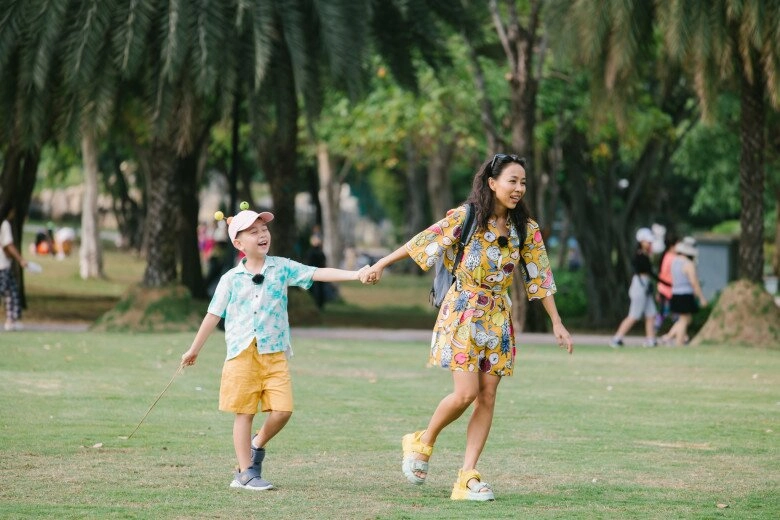 Sao việt làm mẹ đơn thân nuôi con lai tây thảo trang dạy quý tử chu toàn elly trần trẻ trung sau biến cố - 3
