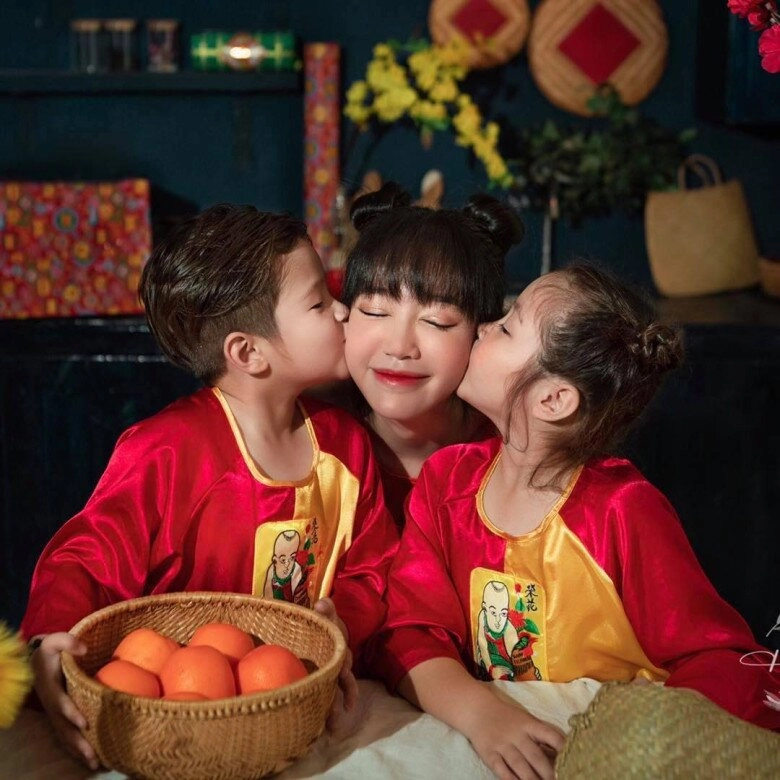 Sao việt làm mẹ đơn thân nuôi con lai tây thảo trang dạy quý tử chu toàn elly trần trẻ trung sau biến cố - 9