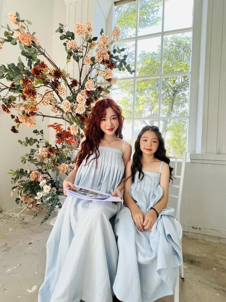 Sao việt làm mẹ đơn thân nuôi con lai tây thảo trang dạy quý tử chu toàn elly trần trẻ trung sau biến cố - 10