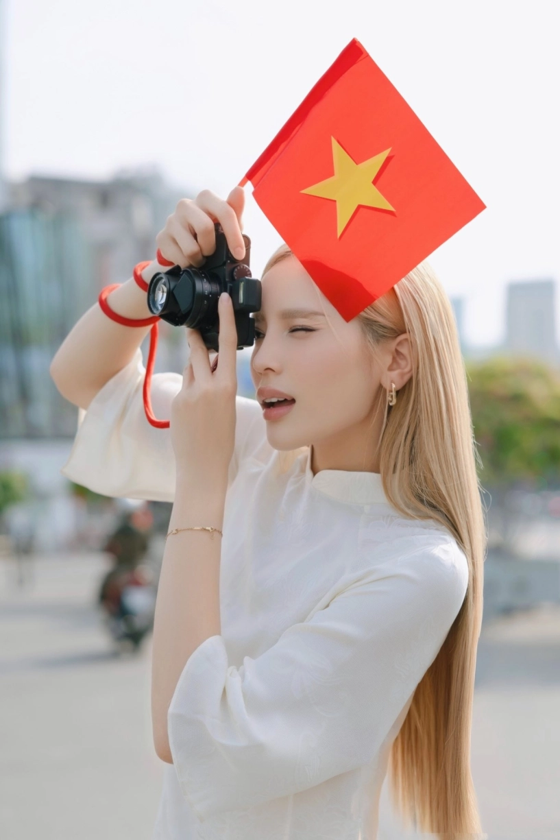 Sao việt mong chờ đại lễ 304 - 15