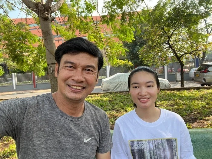 Sao việt ngoài 50 tuổi có con với vợ trẻ vợ kém 26 tuổi của tiết cương vướng thị phi lam trường sang mỹ đón con - 4