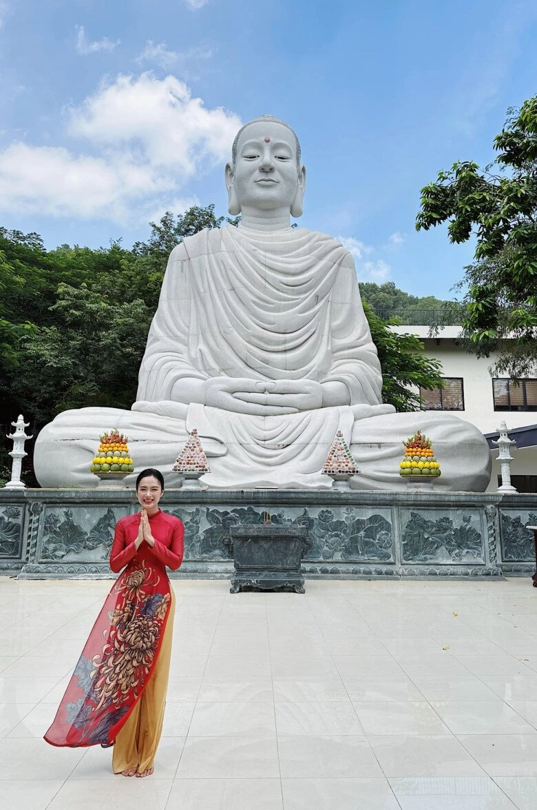 Sao việt quy y tuấn hưng mong mẹ bình an giữa bạo bệnh công vinh nương nhờ cửa phật ngay trong đám cưới với thủy tiên - 11