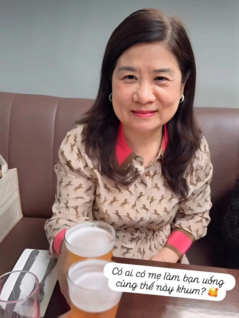 Sao việt vi vu hè nhiều nước châu âu đỗ mỹ linh đi cùng nhà chồng hào môn 2 con gái quyền linh mỗi người một vẻ - 6