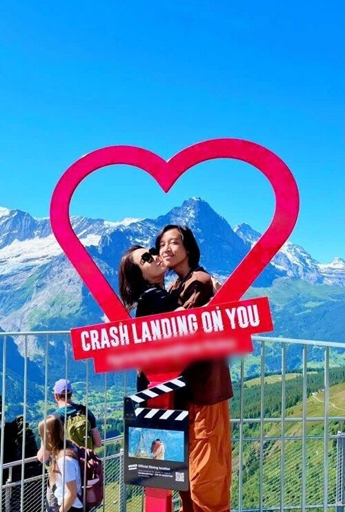 Sao việt vi vu hè nhiều nước châu âu đỗ mỹ linh đi cùng nhà chồng hào môn 2 con gái quyền linh mỗi người một vẻ - 17