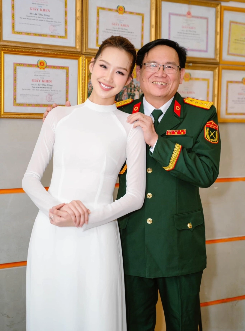 Sao việt xuất thân trong gia đình quân nhân hoa hậu cao trên 1m8 có bố là đại tá chi pu khoe bức ảnh lịch sử - 6