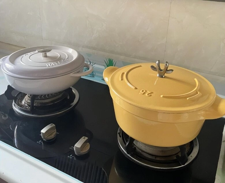 Sau 10 lần thay nồi chảo tôi nhận ra khi mua vật dụng này nên tuân theo quy tắc 4 không mua - 4