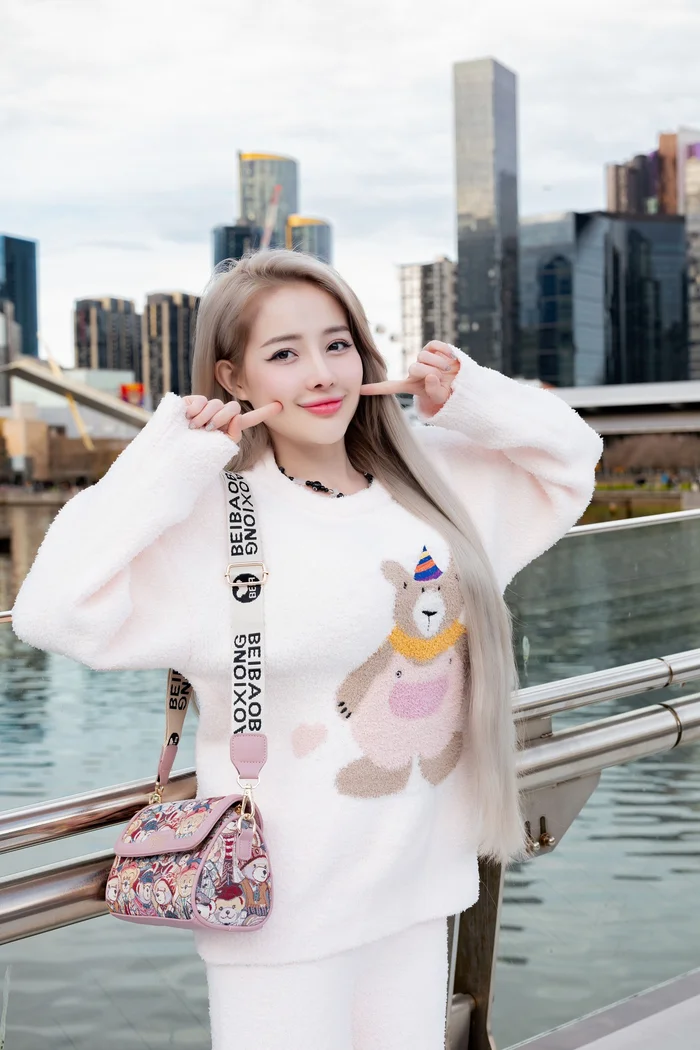 Sau 12 lần phẫu thuật thẩm mỹ rồi bị co rút mũi ngân 98 lại tiếp tục gặp biến khiến dân tình tá hoả - 7