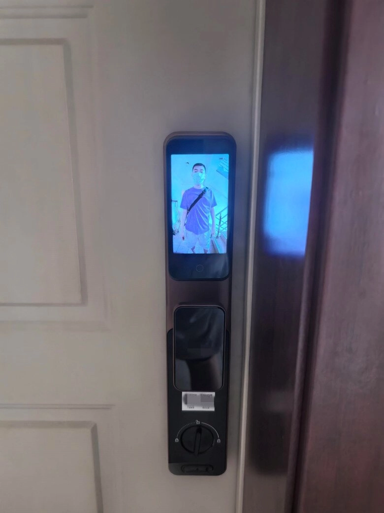 Sau 3 lần thay khóa cửa thông minh tôi nhận ra mua thiết bị này nên tuân theo quy tắc 4 không mua - 5
