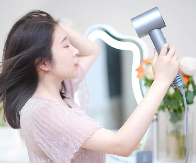 Sau 3 lần thay máy sấy tóc tôi nhận ra mua thiết bị này nên tuân theo quy tắc 5 không mua - 1