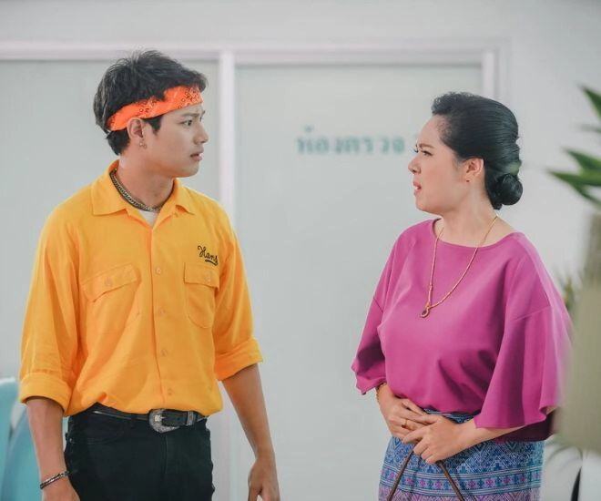 Sau đám tang chồng con trai trưởng cất thùng tiền viếng vào ô tô cả nhà bàng hoàng khi nghe con nói - 1