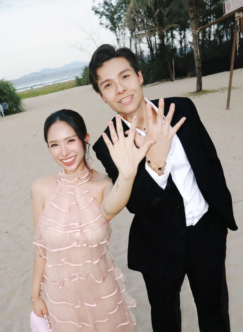 Sau khi sinh 4 con sắc vóc ái nữ đại gia minh nhựa ra sao - 1