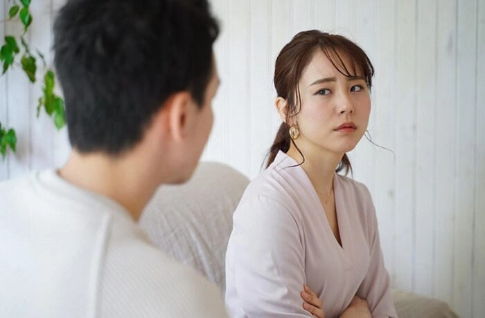 Sau tết tôi quyết định đưa hết thẻ lương và toàn bộ tiền tiết kiệm cho vợ mới giữ - 2