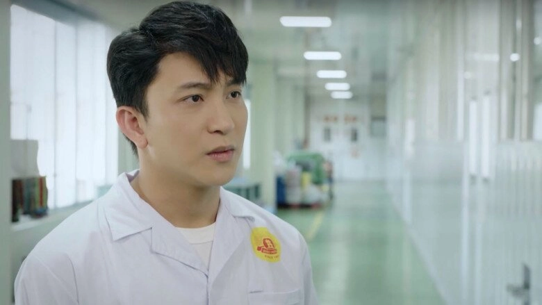 Sếp phong trong dịu dàng màu nắng nhan sắc sinh ra để đóng tổng tài là bạn trai tin đồn của mỹ nhân vtv đình đám - 6