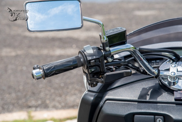 Soi về quá khứ - khám phá du thuyền trên cạn yamaha maxam gã khổng lồ mở lối cho cả một thời đại - 12
