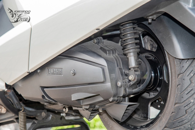 Soi về quá khứ - khám phá du thuyền trên cạn yamaha maxam gã khổng lồ mở lối cho cả một thời đại - 22
