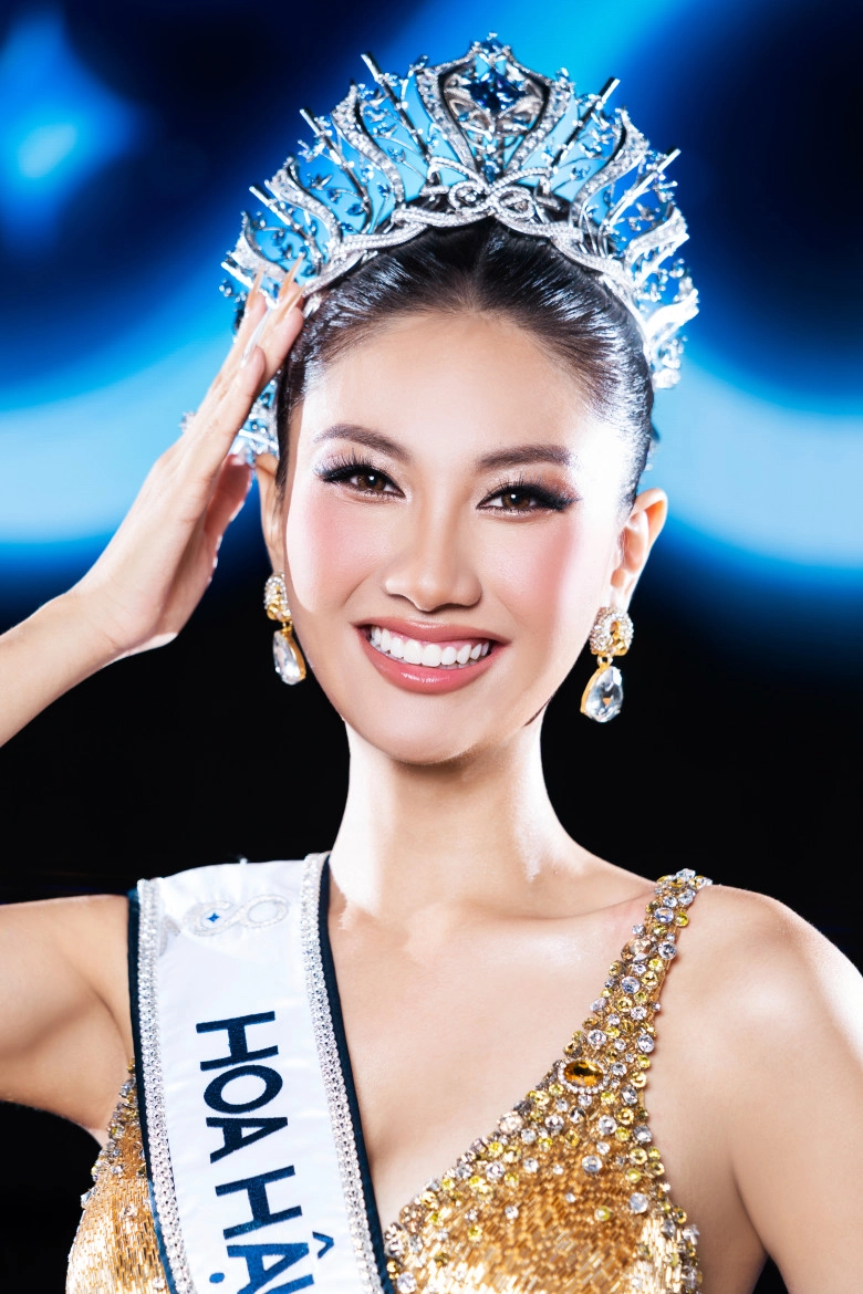 Sự giống nhau đến kỳ lạ của tân hoa hậu nguyễn hoàng phương linh với hoa hậu hoàn vũ việt nam đầu tiên - 9