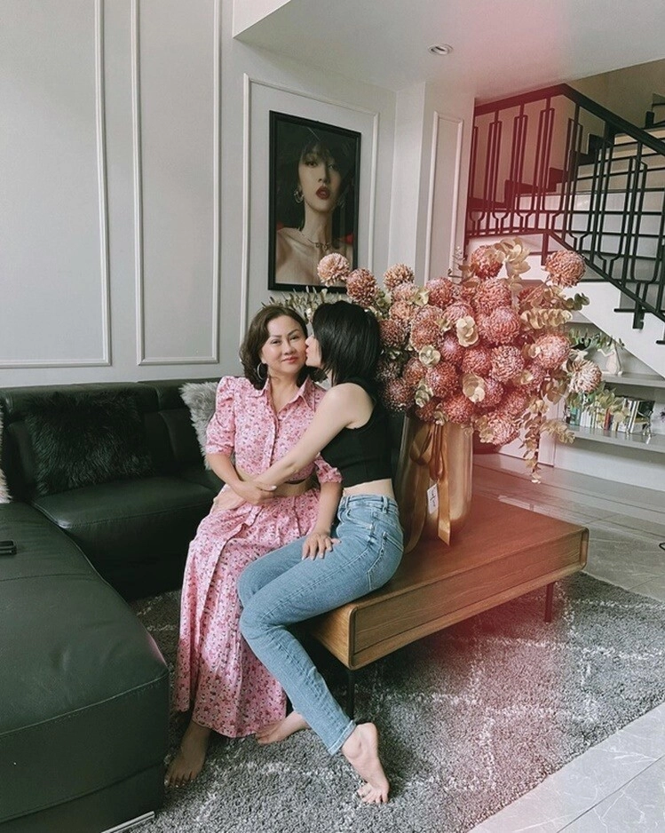 Tài sản của dàn em xinh say hi miu lê ném tiền qua cửa sổ phương mỹ chi là chủ tịch trẻ tuổi - 13