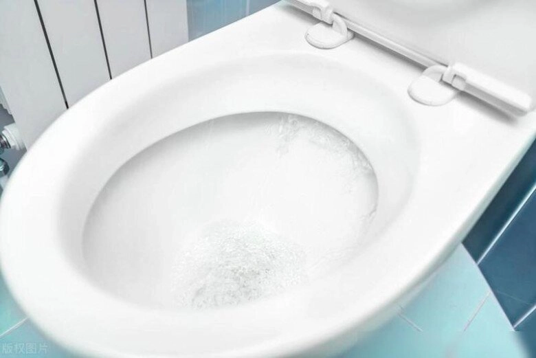 Tại sao ngày càng nhiều người loại bỏ bồn cầu truyền thống hóa ra là vì thiết kế mới này - 2