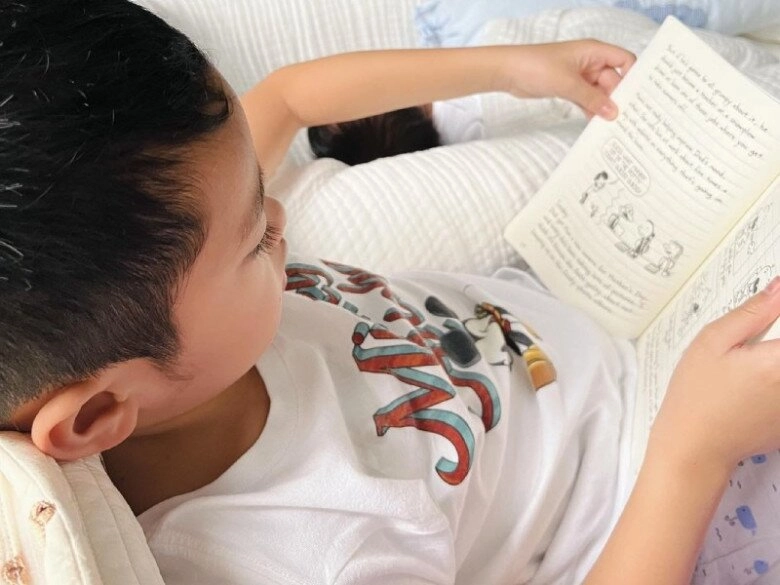 Cháu nội xinh xắn của gia tộc nghìn tỷ ra nước ngoài đón sinh nhật 8 tuổi ngoại hình ngày càng giống mẹ tăng thanh hà - 14