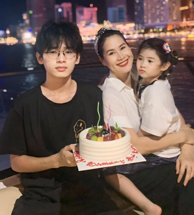 Em bé được tăng thanh hà xem như con ruột nay điển trai ở tuổi 17 là trụ cột cho mẹ đơn thân nương tựa - 4