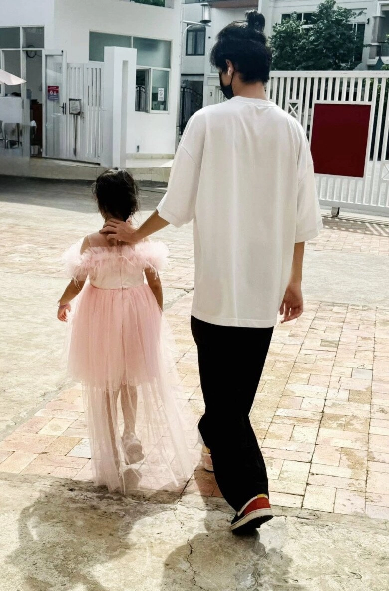 Em bé được tăng thanh hà xem như con ruột nay điển trai ở tuổi 17 là trụ cột cho mẹ đơn thân nương tựa - 2
