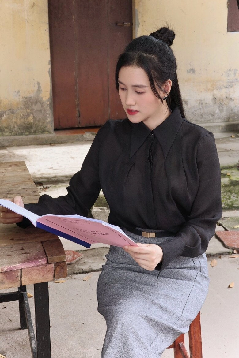 Thân thế người đẹp thị phi của dịu dàng màu nắng ngoài đời là vợ đạo diễn phim truyền hình nức tiếng vtv - 11