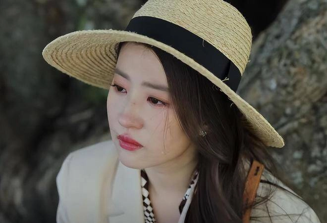 Thần tiên tỷ tỷ gần 20 năm mặc kệ lời chê bai vẫn giữ lại khuyết điểm chí mạng này lý do khiến ai cũng bất ngờ - 10