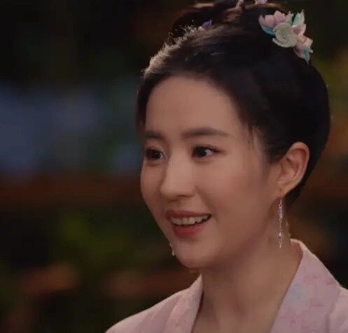 Thần tiên tỷ tỷ gần 20 năm mặc kệ lời chê bai vẫn giữ lại khuyết điểm chí mạng này lý do khiến ai cũng bất ngờ - 12